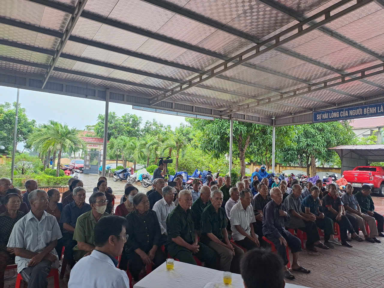 Khám và cấp thuốc miễn phí cho các đối tượng chính sách nhân dịp ngày Thương binh, Liệt sỹ 27/7