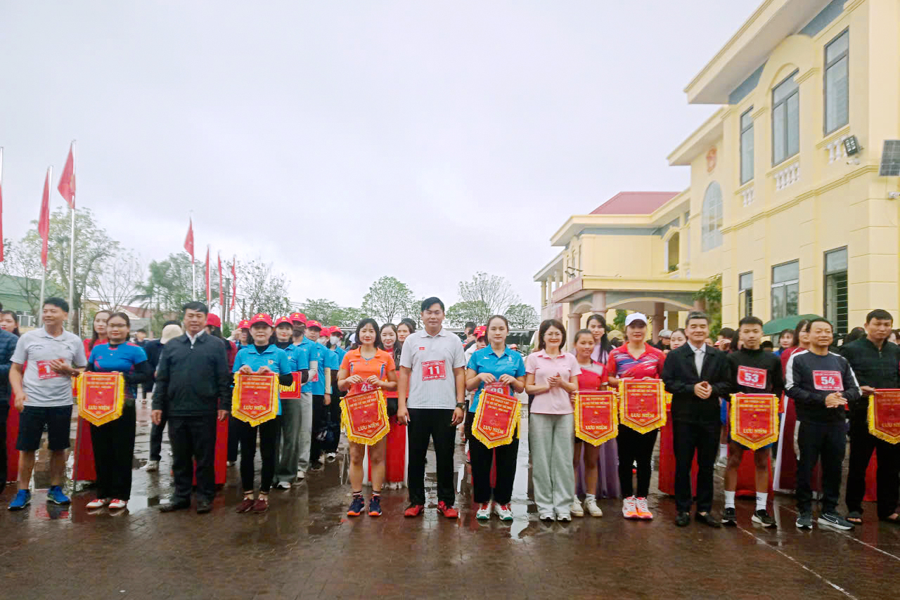 NGÀY HỘI THỂ THAO CỦA NHÂN DÂN THẠCH LẠC