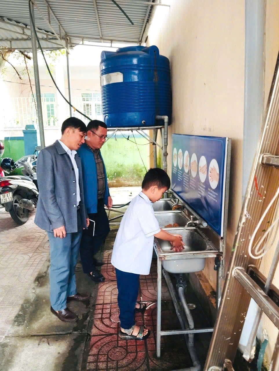 THẠCH LẠC: SIẾT CHẶT VỆ SINH HỌC ĐƯỜNG, BẢO VỆ SỨC KHỎE HỌC SINH