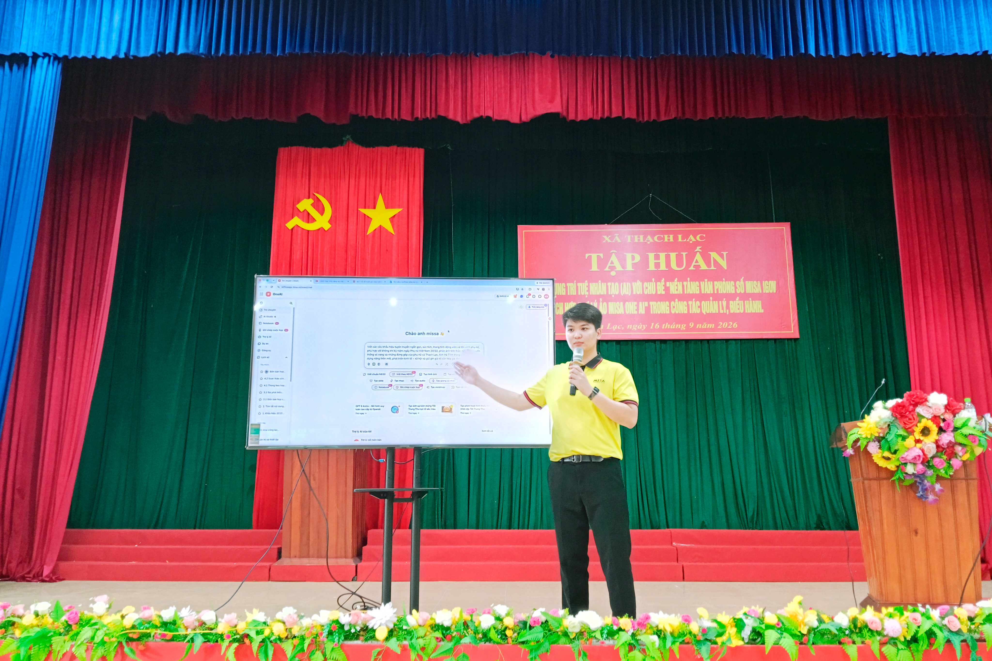 Xã Thạch Lạc tổ chức hội nghị tập huấn ứng dụng trí tuệ nhân tạo (AI) trong công tác quản lý, điều hành.