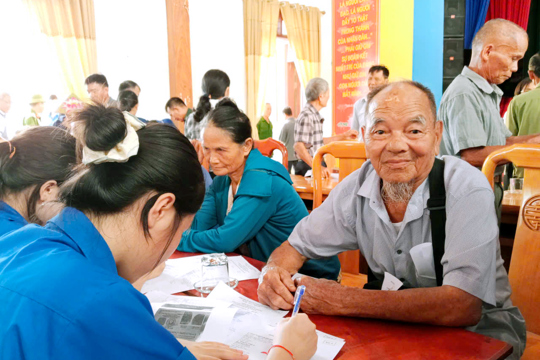 Thạch Lạc triển khai tuyên truyền, hướng dẫn đăng ký cung cấp thông tin phục vụ thu nhận mẫu ADN thân nhân liệt sĩ.