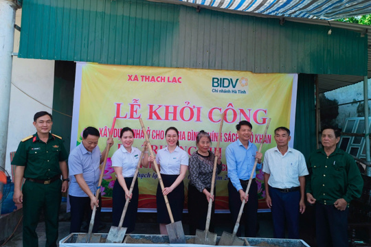 Xã Thạch Lạc phối hợp với BIDV Chi nhánh Hà Tĩnh khởi công xây dựng nhà ở cho gia đình chính sách 