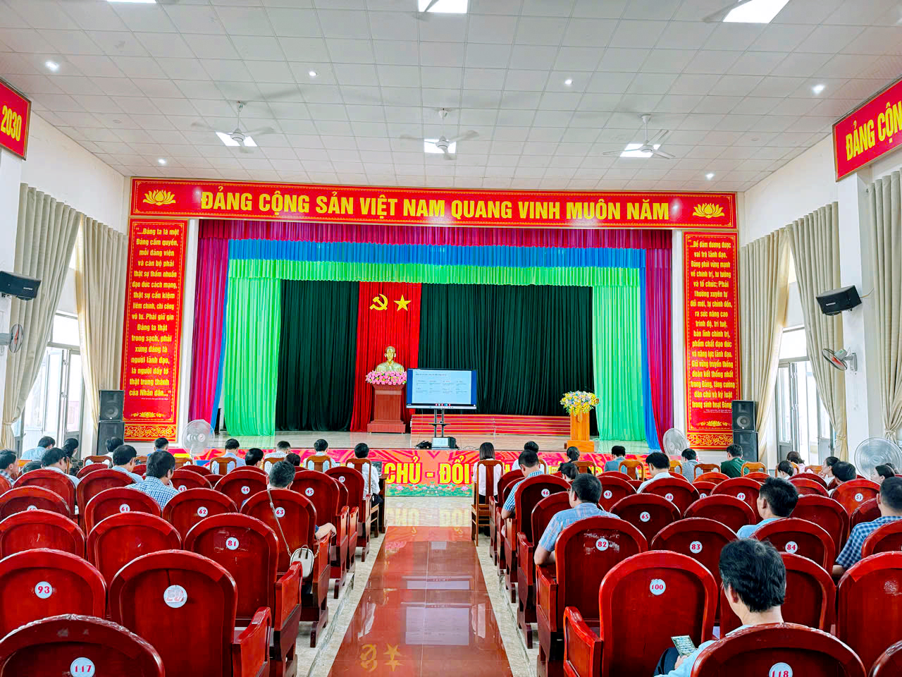Xã Thạch Lạc nghiêm túc học tập, quán triệt và triển khai các nghị quyết của Trung ương và tỉnh