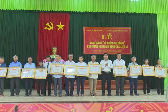 55 bằng "Tổ quốc ghi công" được trao đến thân nhân các gia đình liệt sĩ
