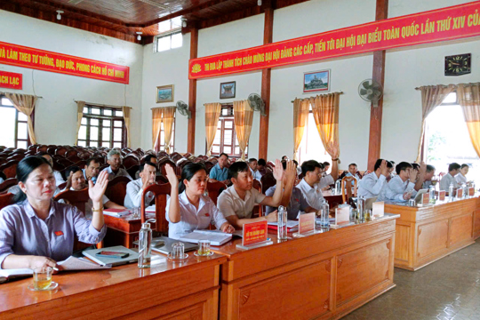 HĐND xã Thạch Lạc thông qua các nghị quyết quan trọng