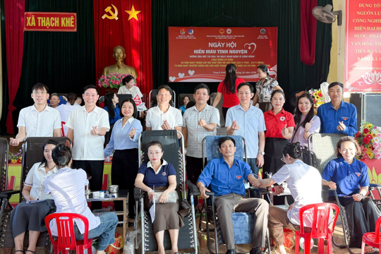 Thạch Lạc hưởng ứng chương trình hiến máu tình nguyện, hiến 55 đơn vị máu 